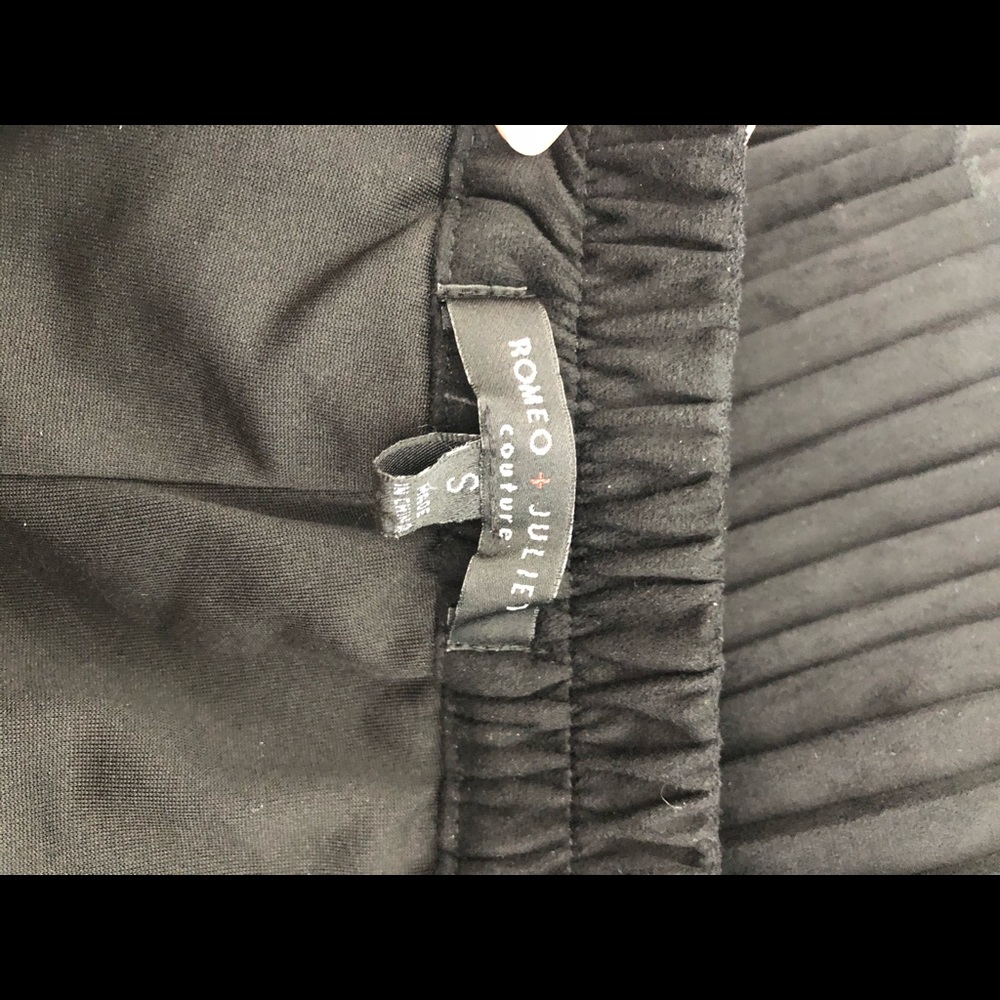 {Romeo+Juliet} pleated mini skirt - Picture 7 of 7